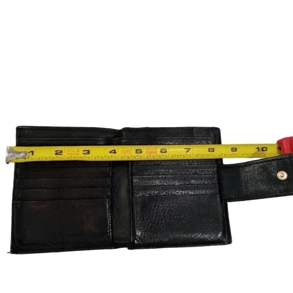 Gucci Women's Pebbled Leather Black Fold-over Wallet Gold D-Ring Detail - Picture 11 of 13